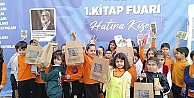 Darıcalı çocuklar Kitap Fuarı'nı çok sevdi