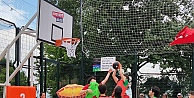 Gölcük Sahili'nde Heyecan Sırası Sokak Basketbolunda