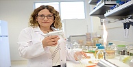 GTÜ' lü bilim kadınına ödül