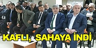 Kaflı,  sahaya indi