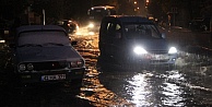 Kar ve yağmur su baskınlarına neden oldu