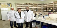 Karamürsel'de öğretmenler dezenfektan ve kolonya üretti