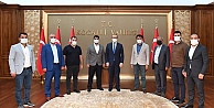 Kocaeli Van Dernekler Federasyonu Başkan ve Üyeleri Vali Seddar Yavuz'a nezaket ziyaretinde bulundular.