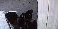 Kocaeli'de iş yerinden hırsızlık anı güvenlik kamerasında