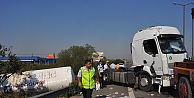 Kocaeli'de sıvı oksijen yüklü tanker devrildi: 1 yaralı