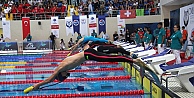 Paletli yüzmede 2019'un son Türkiye Şampiyonası Gebze'de başladı