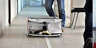 ROBOTLAR HASTA YEMEĞİ TAŞIYACAK!