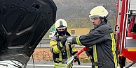 Seyir Halindeyken Yanan Otomobili İtfaiye Söndürdü