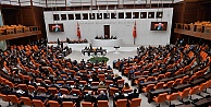 Son 7 Ayda Meclis'te 600 Milletvekilinden 61'İ Partilerinden İstifa Etti