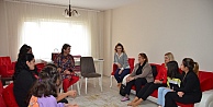 Vali Seddar Yavuz'un eşi Selda Yavuz, Sevgi Evleri'ni ziyaret etti