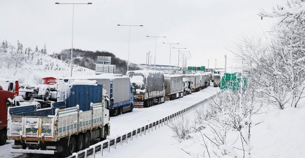 Tır ve Kamyonlara Uygulanan Kısıtlama Kaldırıldı