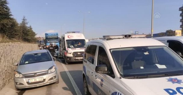 Tırla Çarpışan Otomobilin Sürücüsü Yaralandı