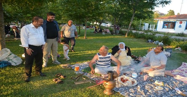 Toltar Piknik Yapan Aileleri Ziyaret Etti