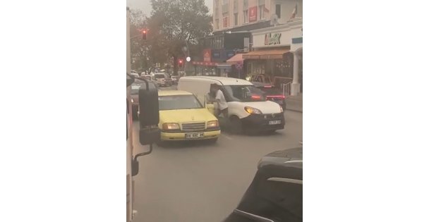 Trafikte tartıştığı sürücüye böyle saldırdı