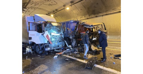 Tünelde Zincirleme Kaza!