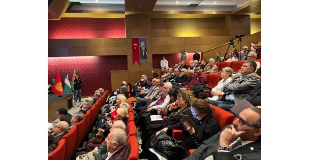 Türk Tarihi Çalıştayı İstanbul'da Yoğun Katılımla Gerçekleştirildi