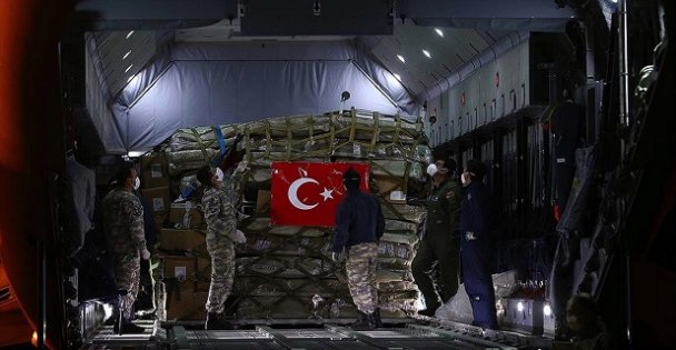 Türkiye'nin tıbbi yardım malzemeleri Somali'ye ulaştı