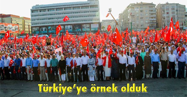 Türkiye'ye örnek olduk