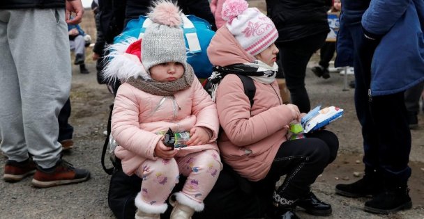 Ukrayna'dan Tahliye Edilen Yetim Çocuklar Türkiye'ye Getiriliyor