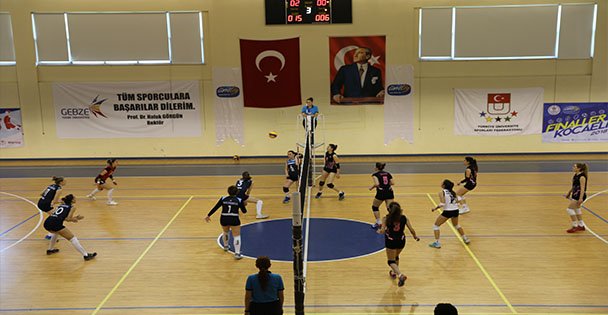 ÜNİLİG Voleybol Müsabakaları GTÜ'de