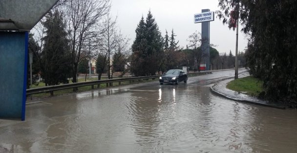Üniversite yoluna çözüm şart!