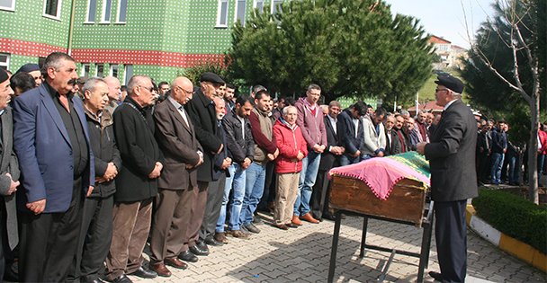 Ünsal kalbine yenik düştü!