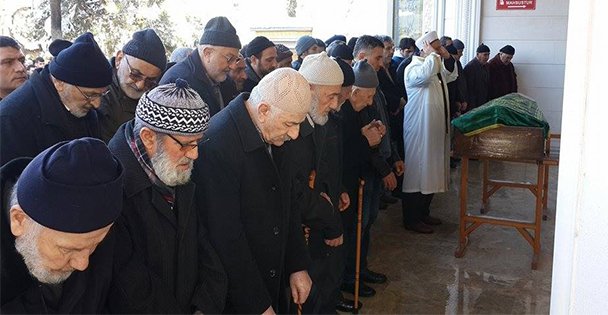 Uyanık Ailesi'nin acı kaybı!