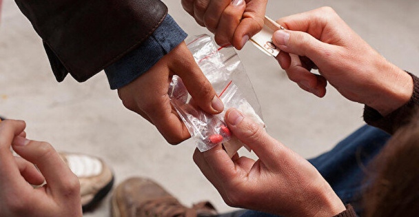 Uyuşturucu Ticareti Yapan 2 Sanığa 12 Şer Yıl Hapis