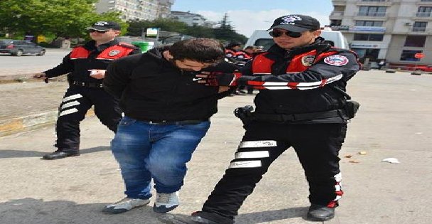 Uyuşturucuyla yakalandılar!