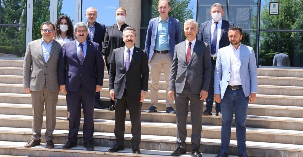 Vali Aksoy, Kocaeli Ticaret Odası'na veda etti