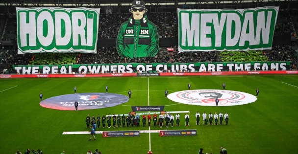 Vali Aktaş, Kocaelispor – Beşiktaş Karşılaşmasını İzledi