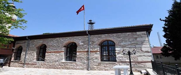 Vali Güzeloğlu tarihi Orhan Camisi'ni inceledi