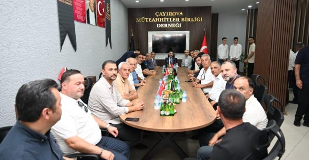 Vali İlhami Aktaş, Çayırova Müteahhitler Birliği Derneği Ziyaret Etti