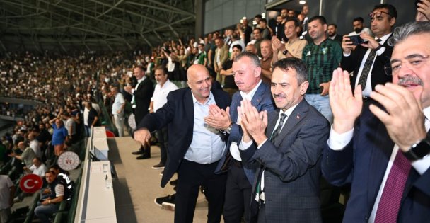 Vali İlhami Aktaş, Kocaelispor ve Amed Sportif Faaliyetler Maçını İzledi
