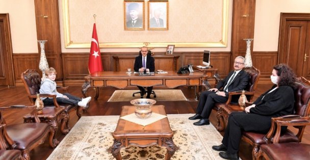Vali Yavuz, Ahmet Eren Taşdelen ve Ailesini Misafir Etti
