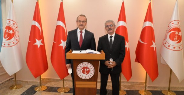Vali Yavuz, İzmit Kaymakamı Yusuf Ziya Çelikkaya'ya Hayırlı Olsun Ziyaretinde Bulundu