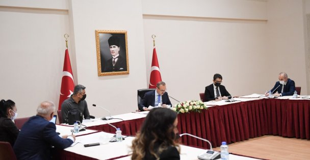 Vali Yavuz, Vatandaşları Dinledi