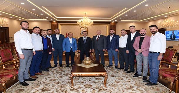 Vali'ye Ziyaret