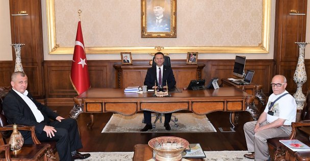 Vali'ye Ziyaret