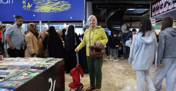 Valizler bu kez kitaplarla doluyor