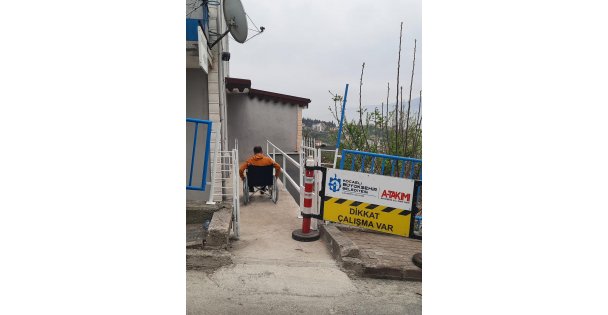 Vatandaş talep ediyor, Büyükşehir yapıyor