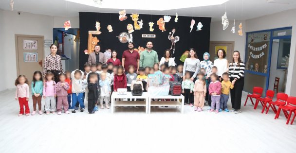 Veteriner olmak isteyen minikler, sokak hayvanları hakkında bilgi aldı