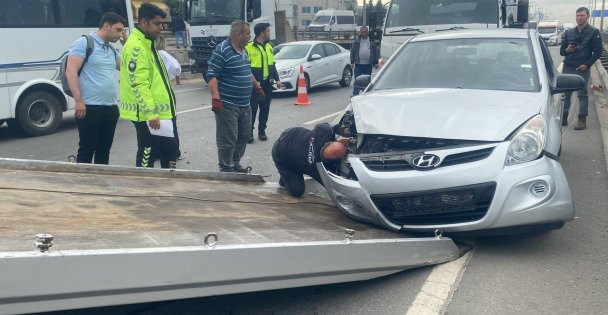 (VİDEOLU) Duran Tır Zincirleme Kazaya Sebep Oldu