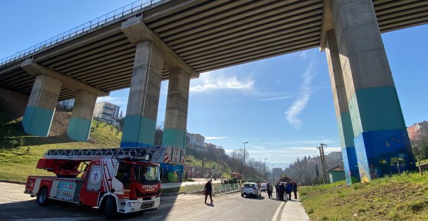 Viyadükten böyle atladı, korku dolu anlar kamerada