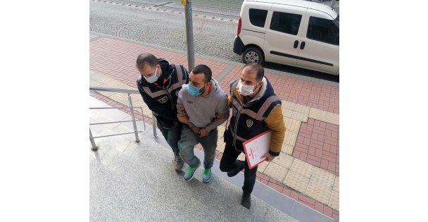 Yağma Ve Gasp Şüphelisi Tutuklandı