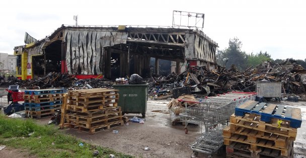 Yakup Altun Stadında Sentetik Çim Seriliyor