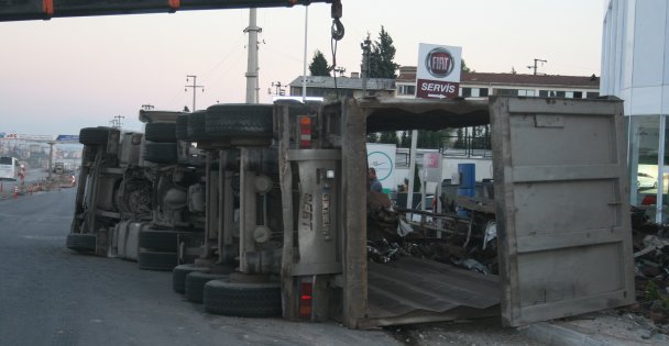 Yanyol'da korkutan kaza!