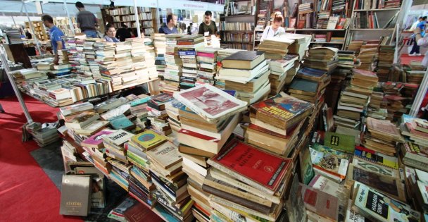 Yarım milyon kitap bu fuarda