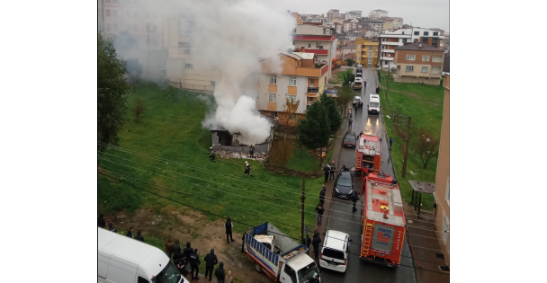 Yaşlı Çiftin Evinde Yangın Paniği