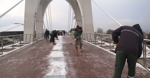 Yaya Köprüleri Temizleniyor